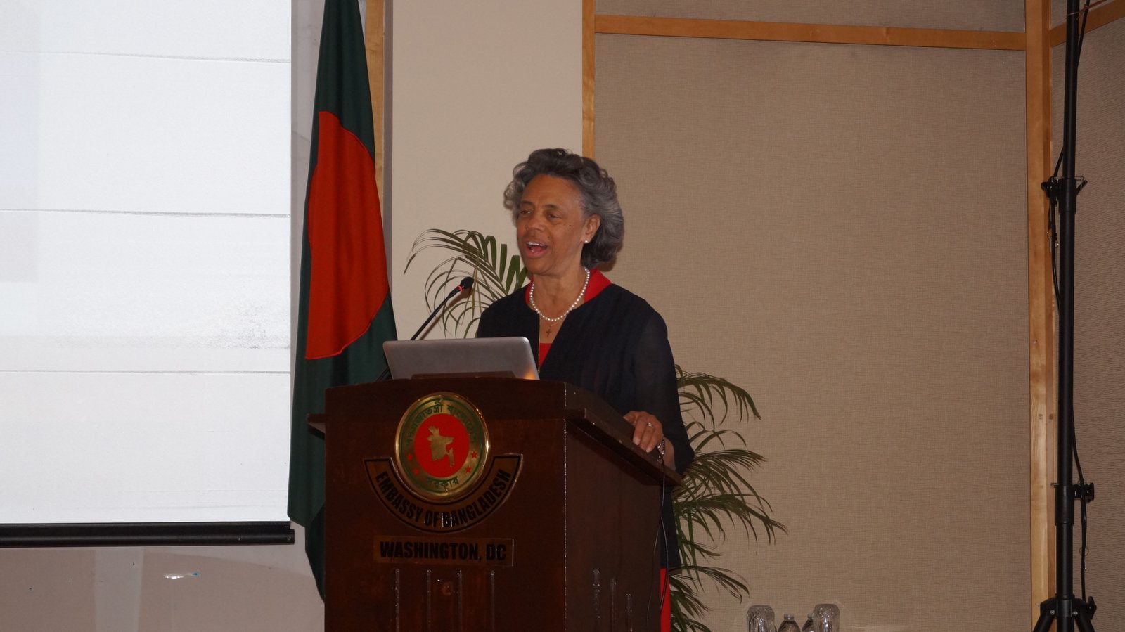 Bangladesh & USA hold interactive session on US immigration visa