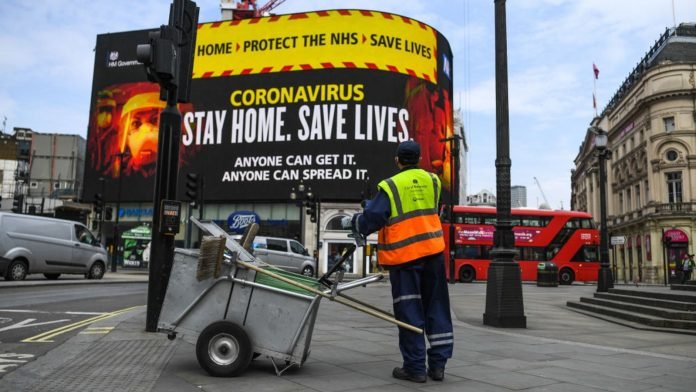 UK coronavirus-piccadilly 1600