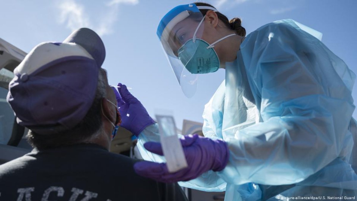 Canada Covid surge sees 100,000 new cases in two weeks