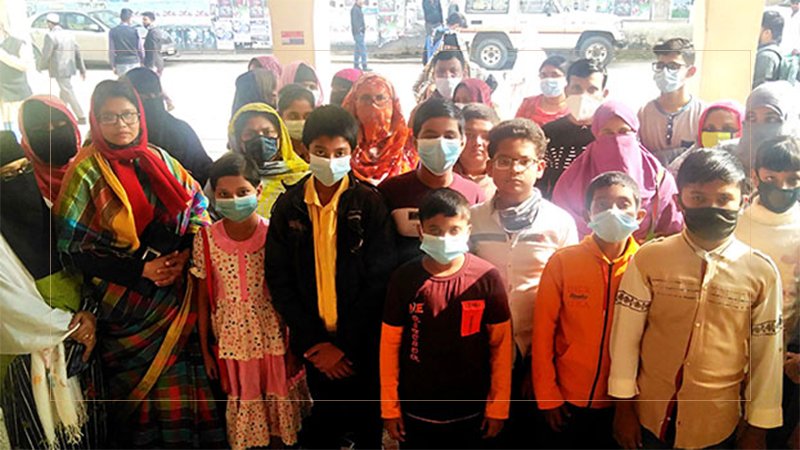 Students aged under 11 can apply for admission at sixth grade