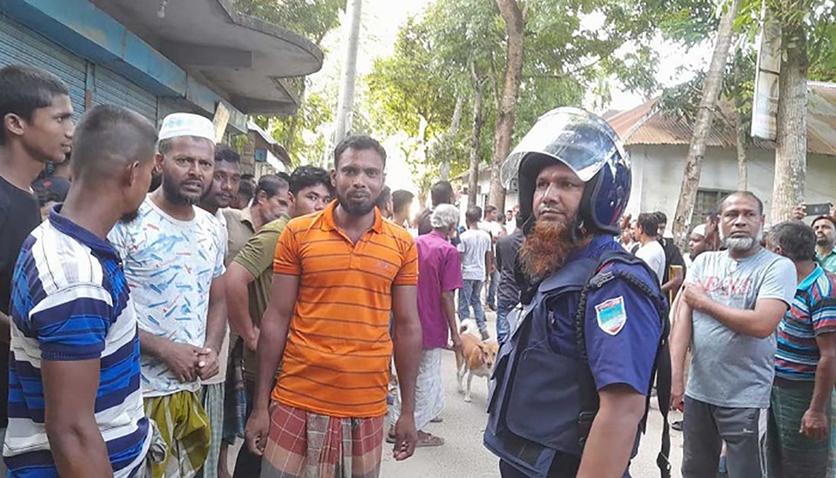 Hindu temple, houses, shops vandalised in Narail