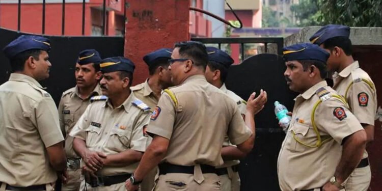 UP Cop Suspended Over ‘Indecent Message’ To Woman Constable