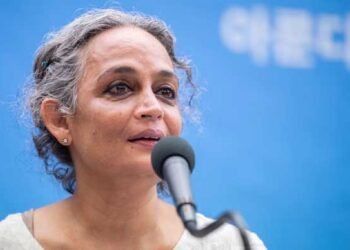 Kashmir Speech: Arundhati to face trial under anti-terror law