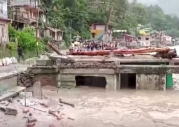 Heavy rain, floods kill 6 in Sikkim