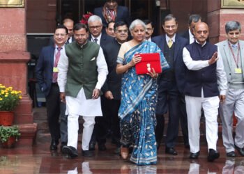 India’s Modi delays privatisation plans