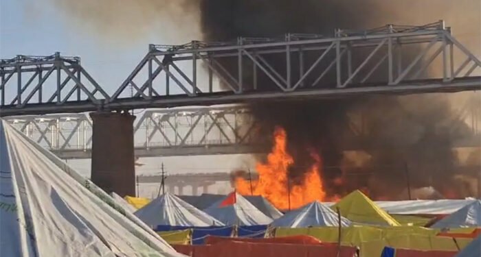 Several Tents On Fire At Maha Kumbh In Prayagraj. PM Dials Yogi Adityanath