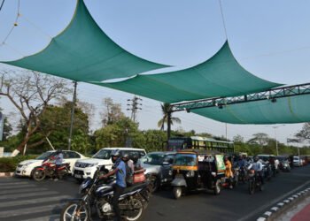 India faces warmer February, winter crops at risk