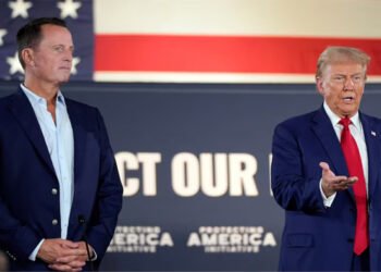 Senior Trump official travels to Venezuela for talks on migrants