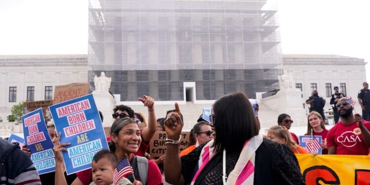 Judge Blocks Trump’s Order Restricting Birthright Citizenship