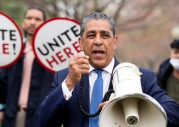 Democratic Lawmakers Allegedly ‘Trapped’ at Brooklyn ICE Facility After Denied Entry